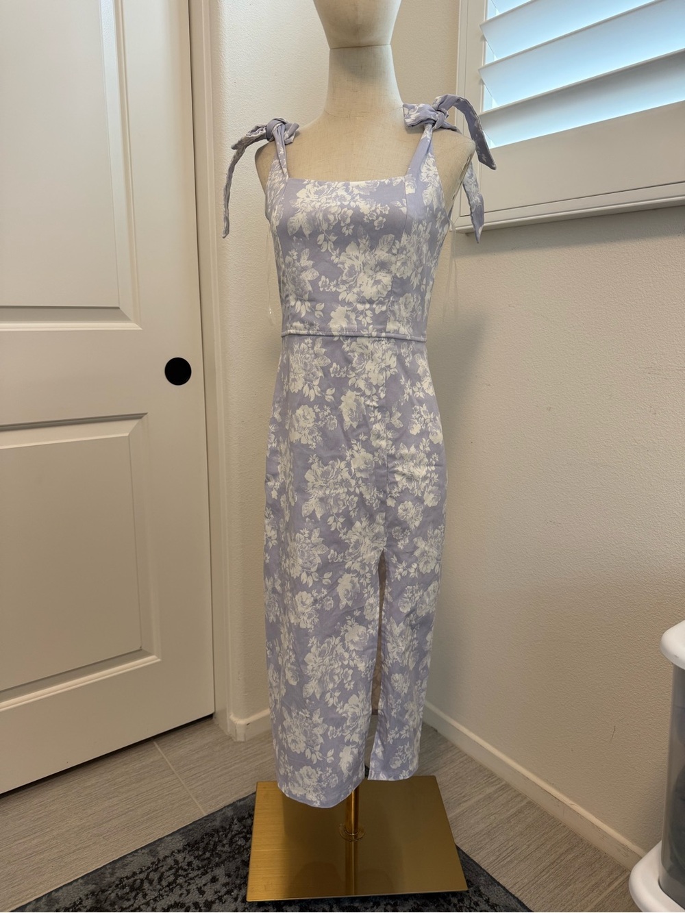 Lavender Floral Tie-Shoulder Midi Dress